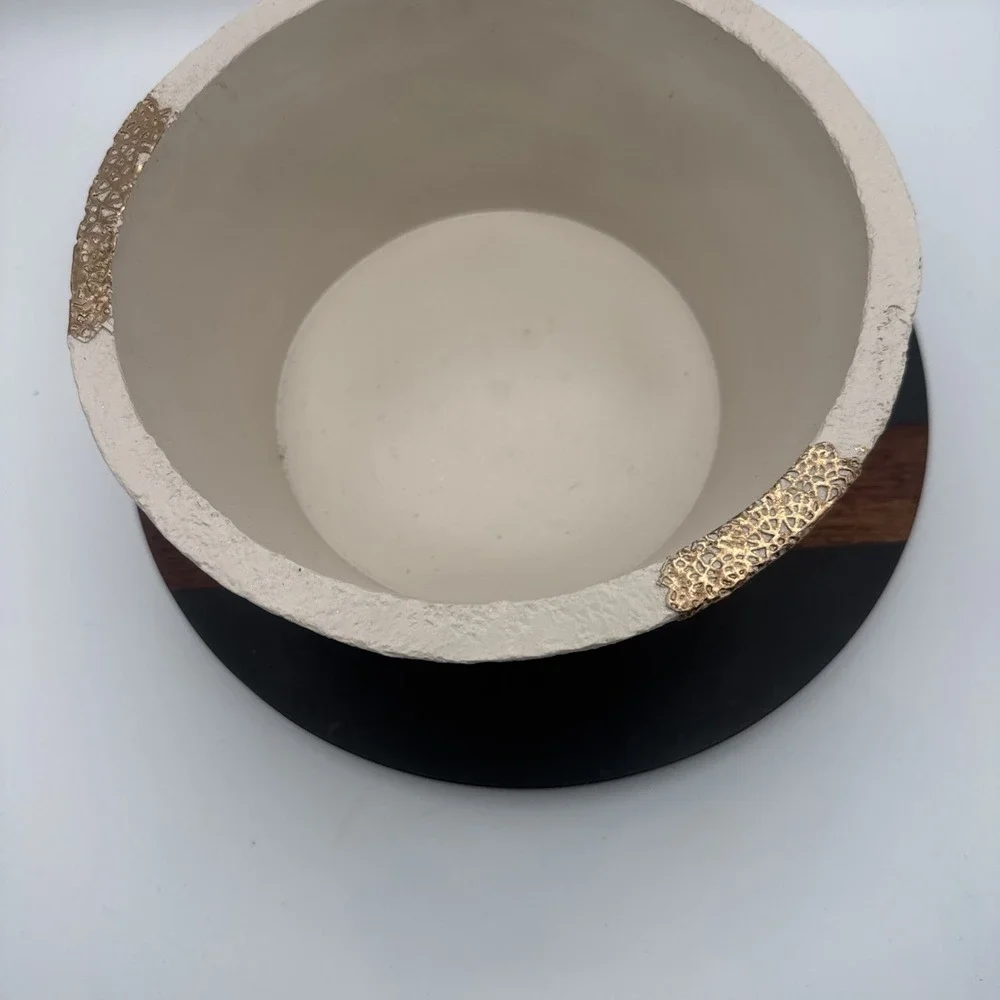 Memorial Flower Pot In Loving Memory Bereavement NWOT Beige/Gold Plaster